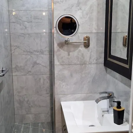 Πανσιόν Les Randonneuses 4*