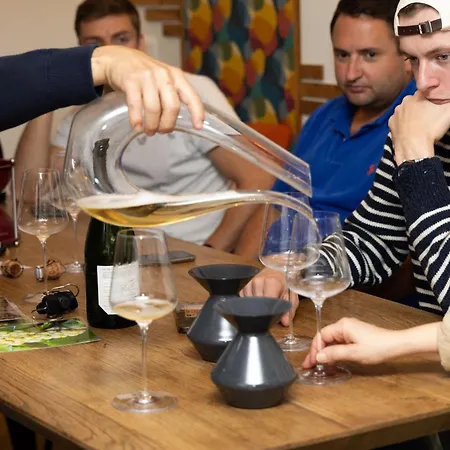 Les Randonneuses Pensión 4*