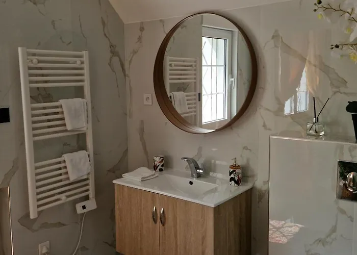 Les Randonneuses Pensión 4*